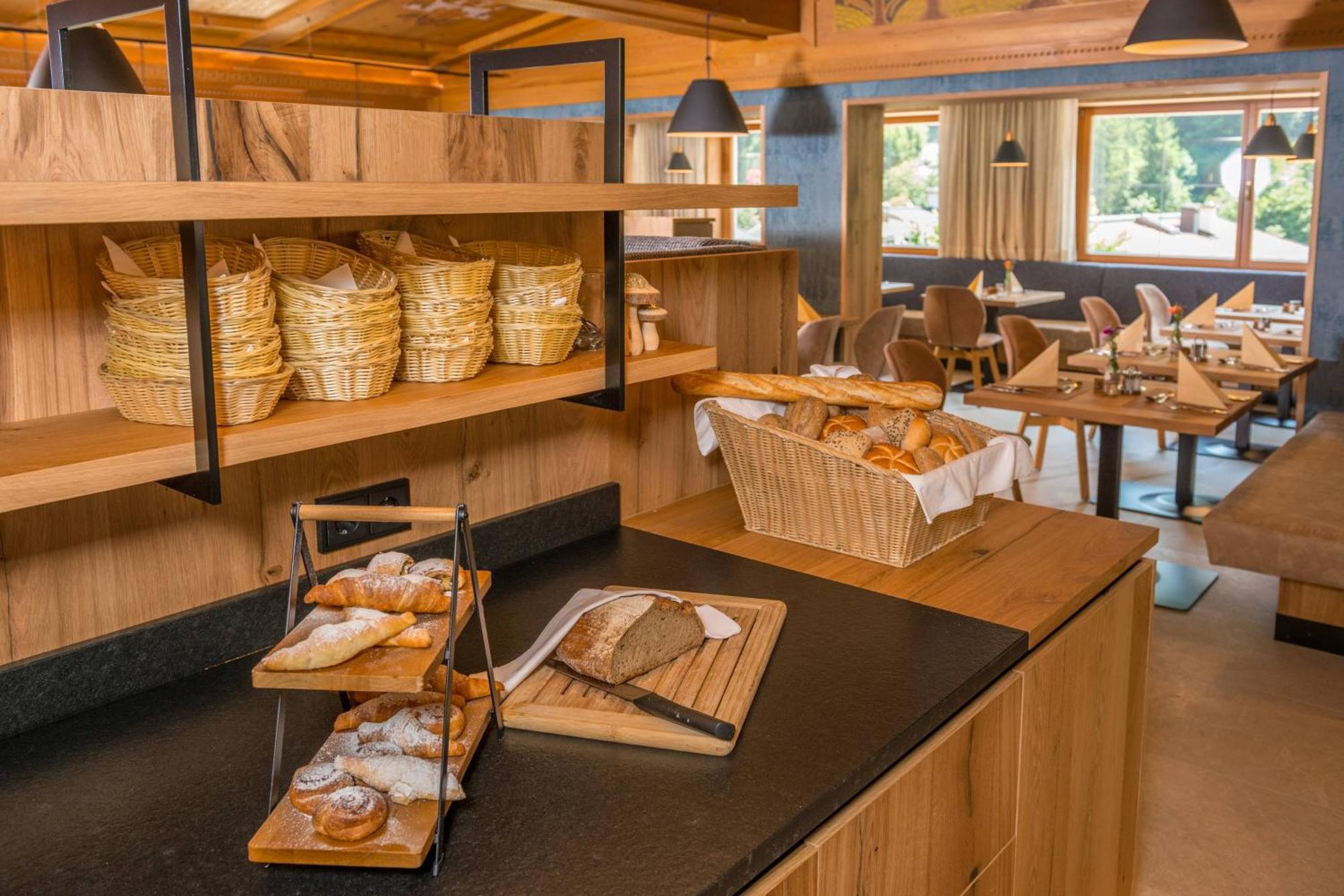 Hotel Oberwirt - Nahe An Saalbach Und Zell Am See Фихофен Экстерьер фото
