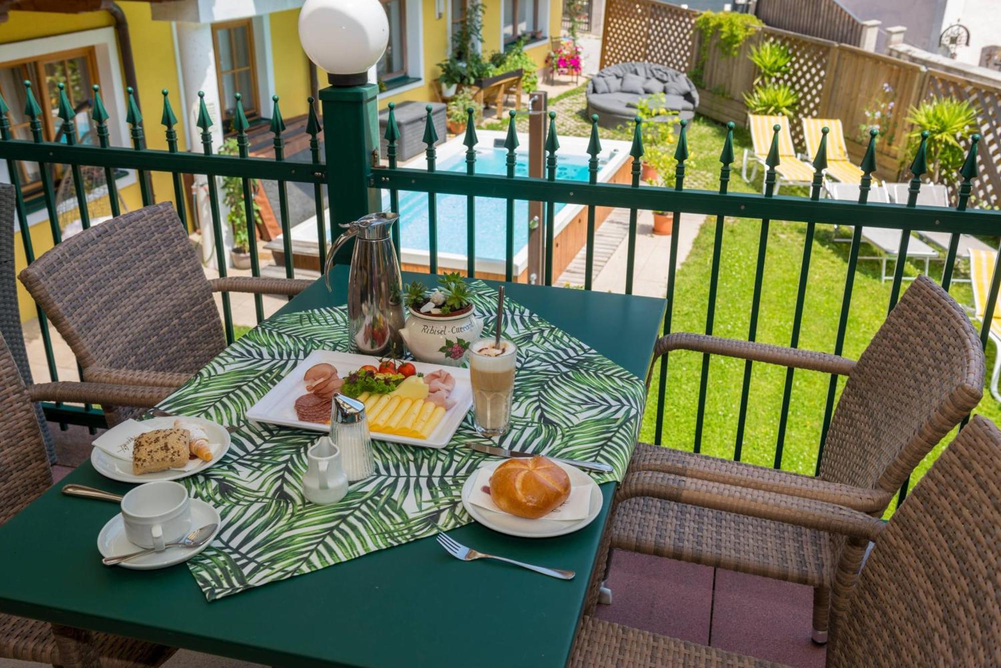 Hotel Oberwirt - Nahe An Saalbach Und Zell Am See Фихофен Экстерьер фото