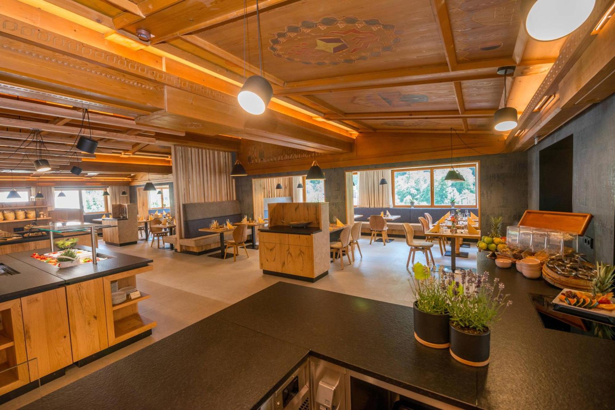 Hotel Oberwirt - Nahe An Saalbach Und Zell Am See Фихофен Экстерьер фото